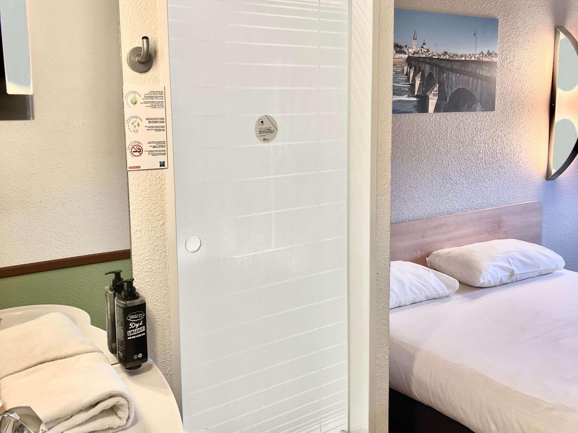 Hotel Ibis Budget Cosne Sur Loire Cosne-Cours-Sur-Loire Exterior foto