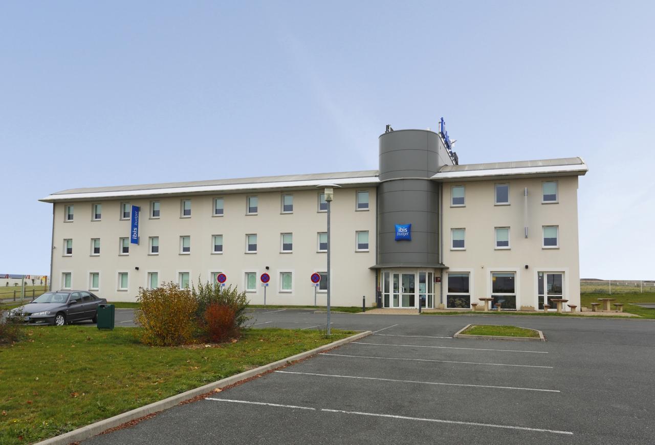 Hotel Ibis Budget Cosne Sur Loire Cosne-Cours-Sur-Loire Exterior foto