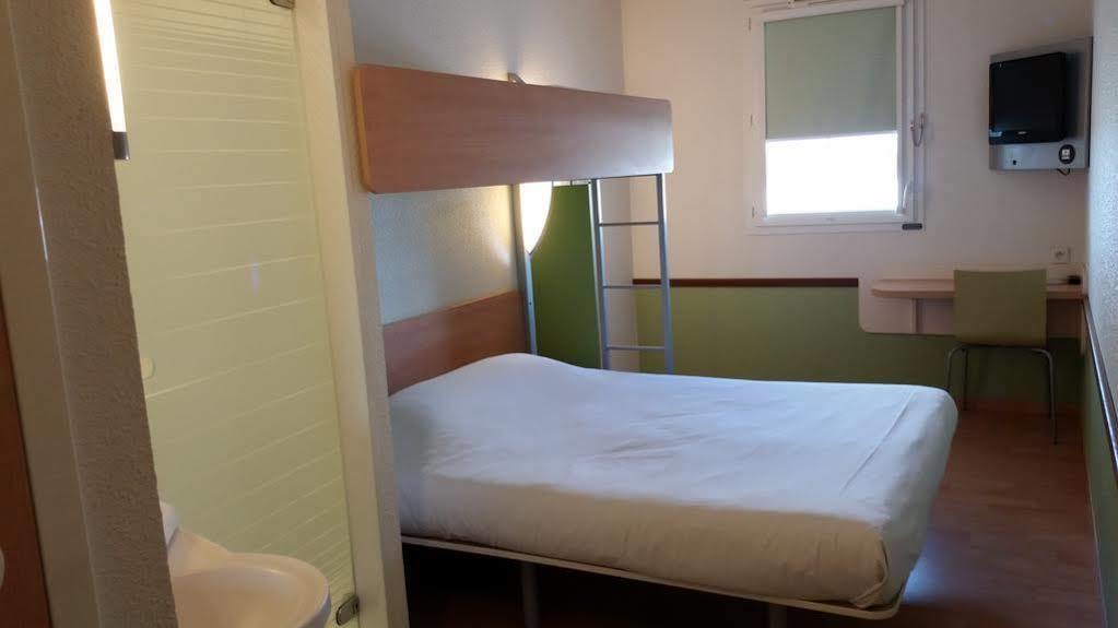 Hotel Ibis Budget Cosne Sur Loire Cosne-Cours-Sur-Loire Exterior foto
