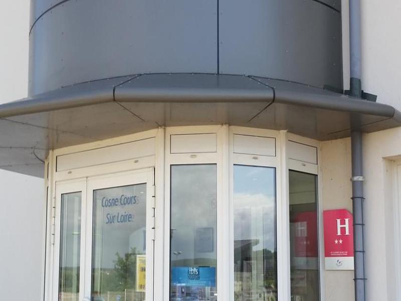 Hotel Ibis Budget Cosne Sur Loire Cosne-Cours-Sur-Loire Exterior foto