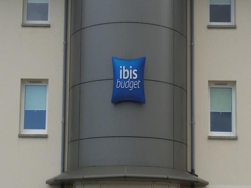 Hotel Ibis Budget Cosne Sur Loire Cosne-Cours-Sur-Loire Exterior foto
