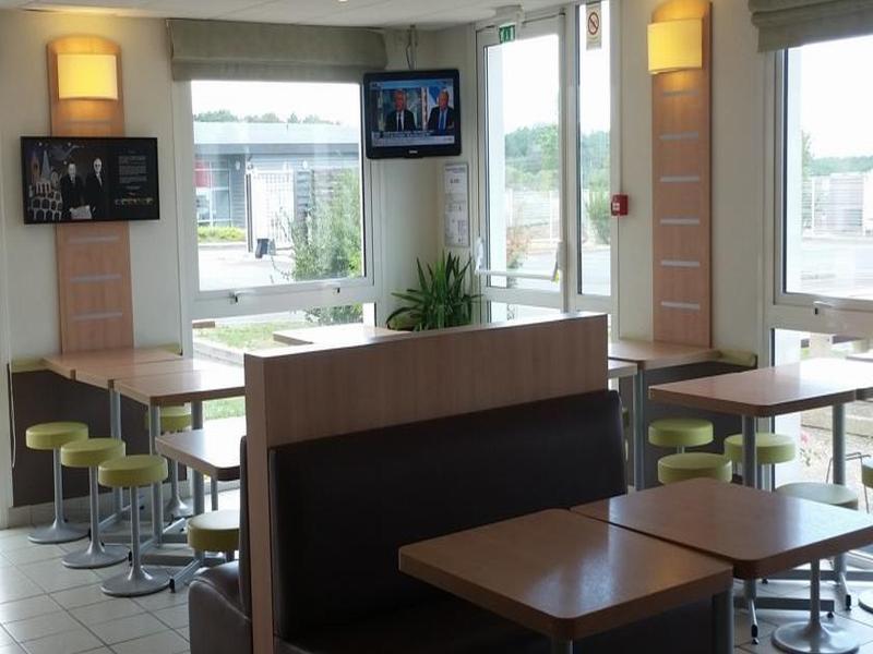 Hotel Ibis Budget Cosne Sur Loire Cosne-Cours-Sur-Loire Exterior foto