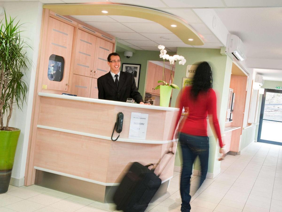 Hotel Ibis Budget Cosne Sur Loire Cosne-Cours-Sur-Loire Exterior foto